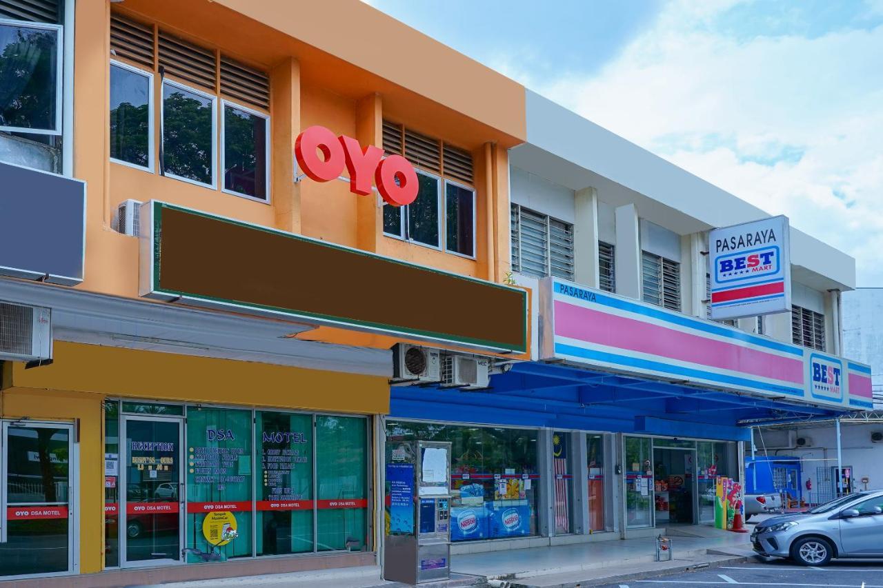 Oyo 89850 Mutiara Motel Kuah Exterior foto